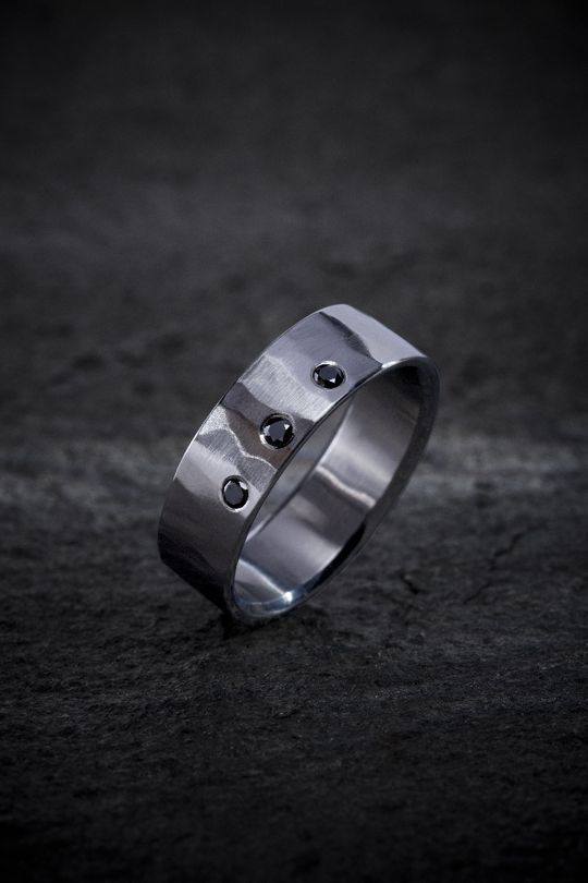 7 mm flakka ring 3 x 0.05 black diamond